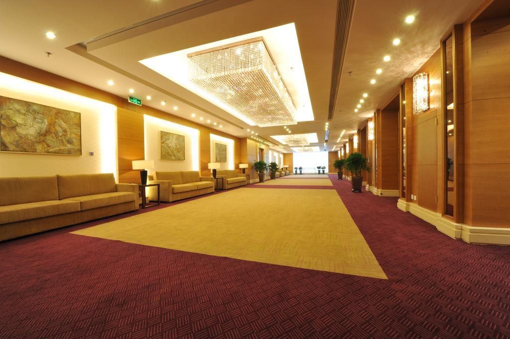 Geosciences International Conference Centre Hotel Peking Exteriör bild